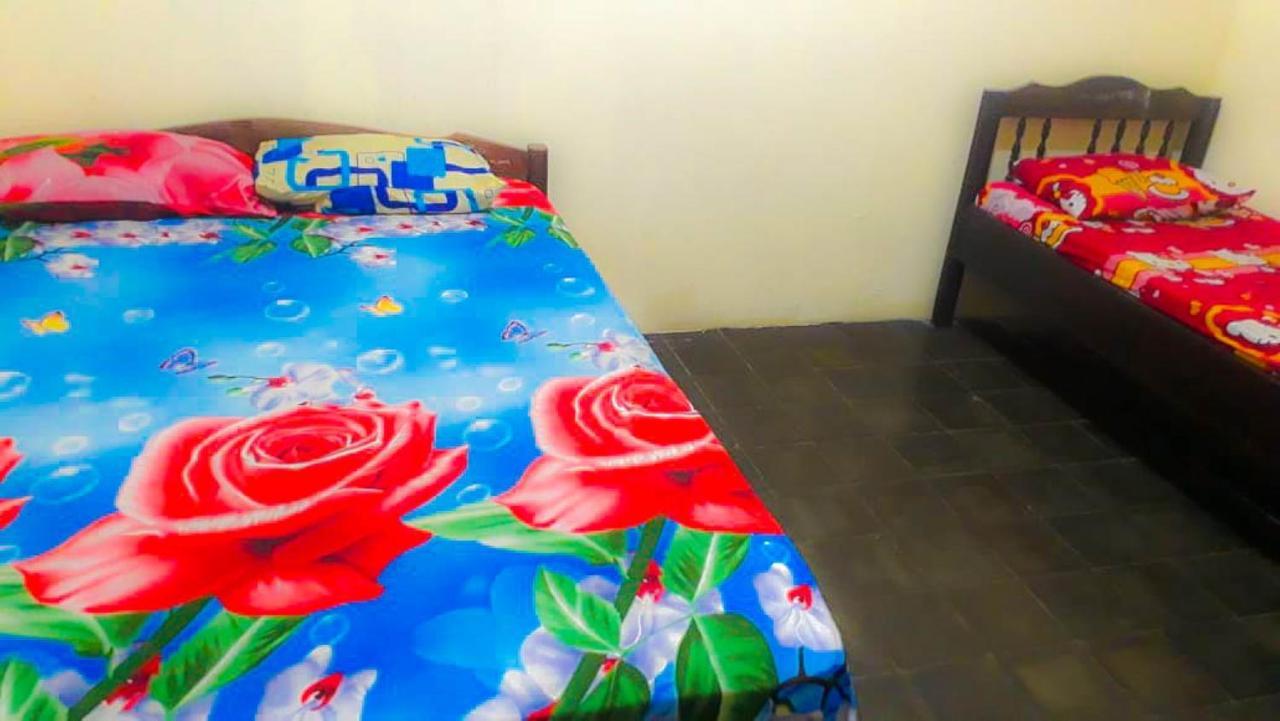 Losmen 2000 Tiga Guest house *