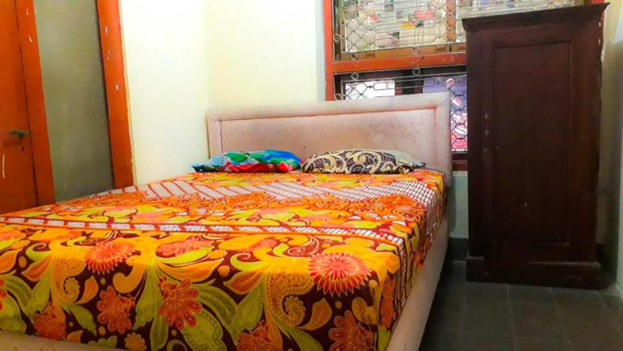 Guest house Losmen 2000 Tiga