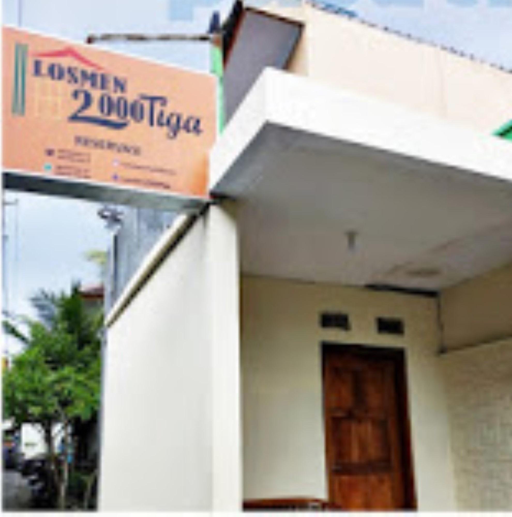 Guest house Losmen 2000 Tiga